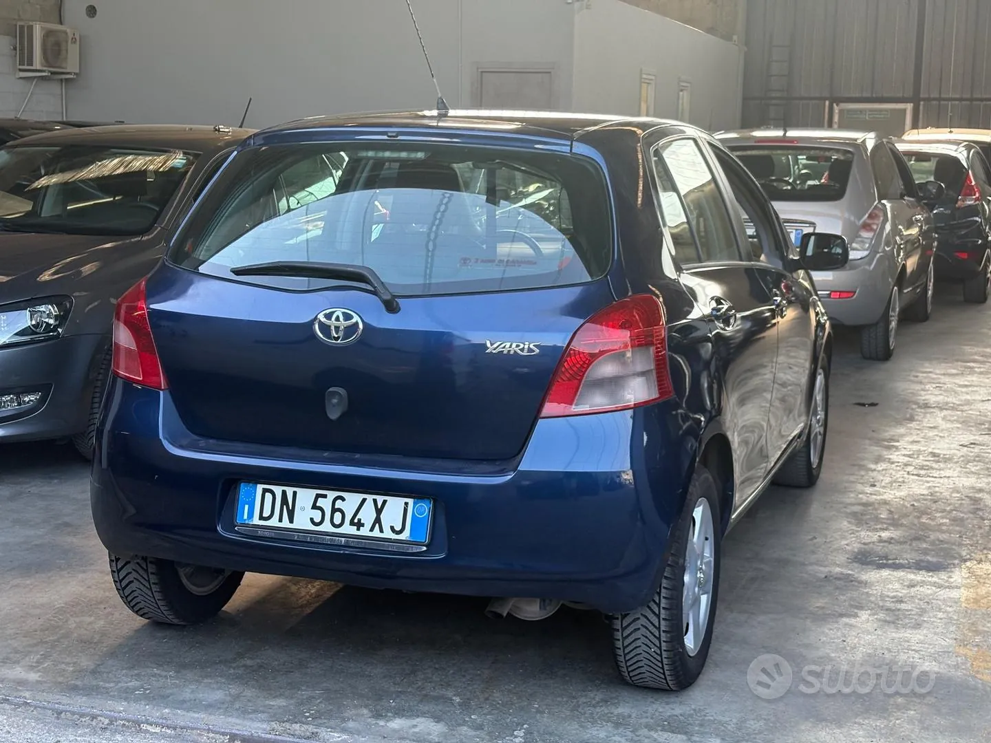 Toyota Yaris 2009 photo 4