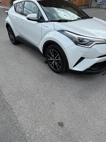 Toyota C-Hr 2019 photo 3