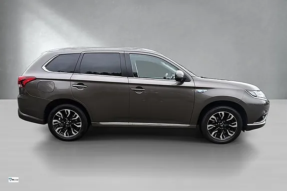 Mitsubishi Outlander 2017 photo 4