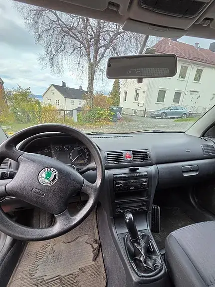 Skoda Octavia 2003 photo 5
