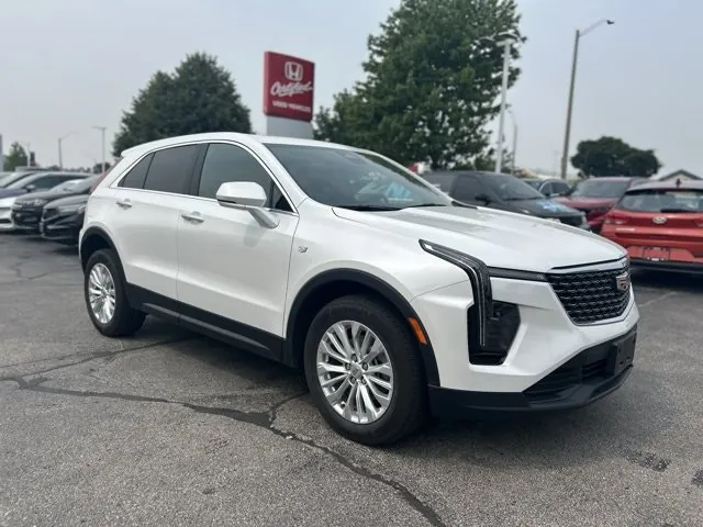 Cadillac Xt4 2024 photo 3