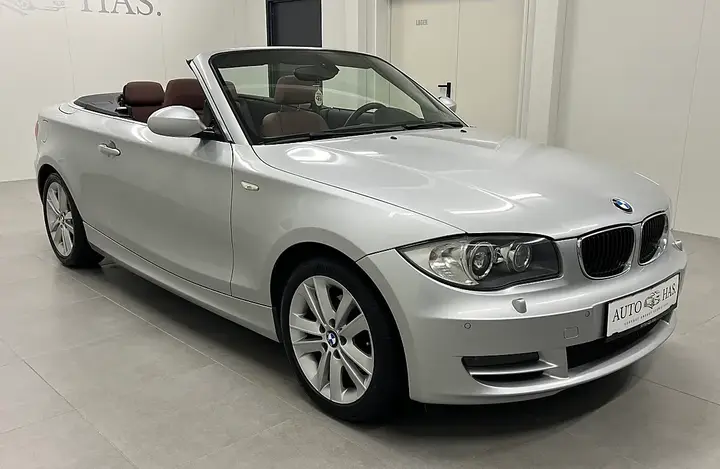 BMW 1 Series 2009 photo 2