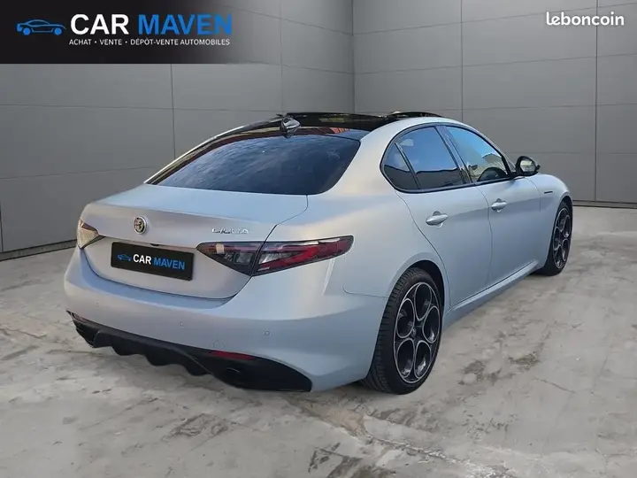 Alfa Romeo Giulia 2023 photo 5