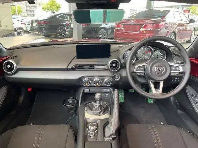 Mazda Roadster 2026 photo 2