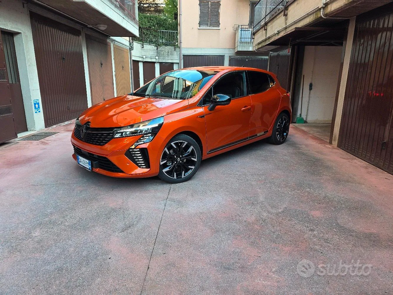 Renault Clio 2024 photo 2