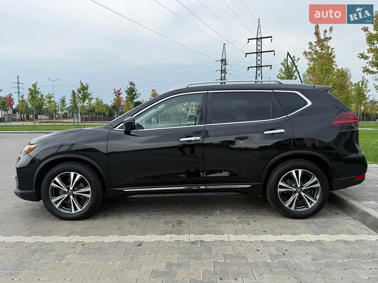 Nissan Rogue 2018 photo 2