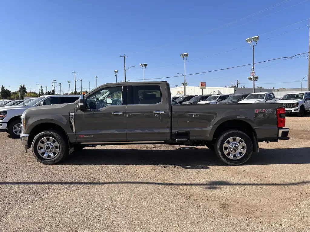 Ford F 350 2026 photo 4