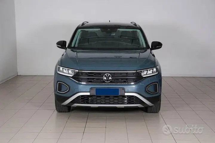 Volkswagen T-Roc 2026 photo 2
