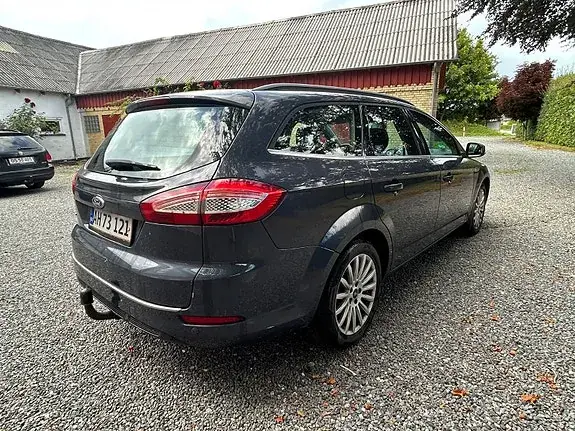 Ford Mondeo 2012 photo 4