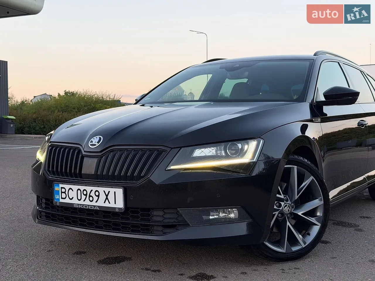 Skoda Superb 2018 photo 5