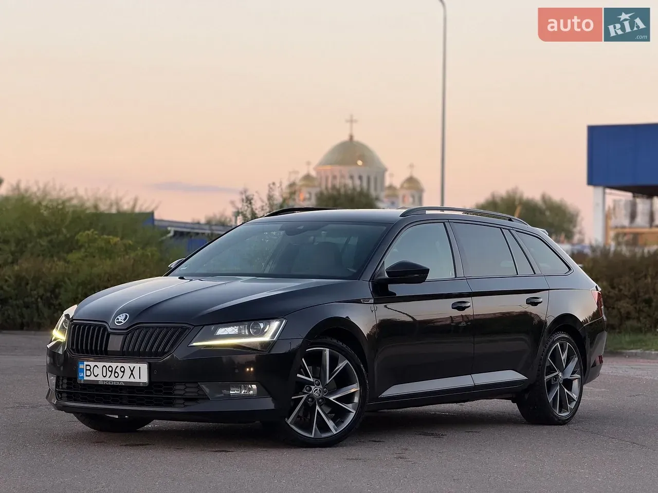Skoda Superb 2018 photo 3