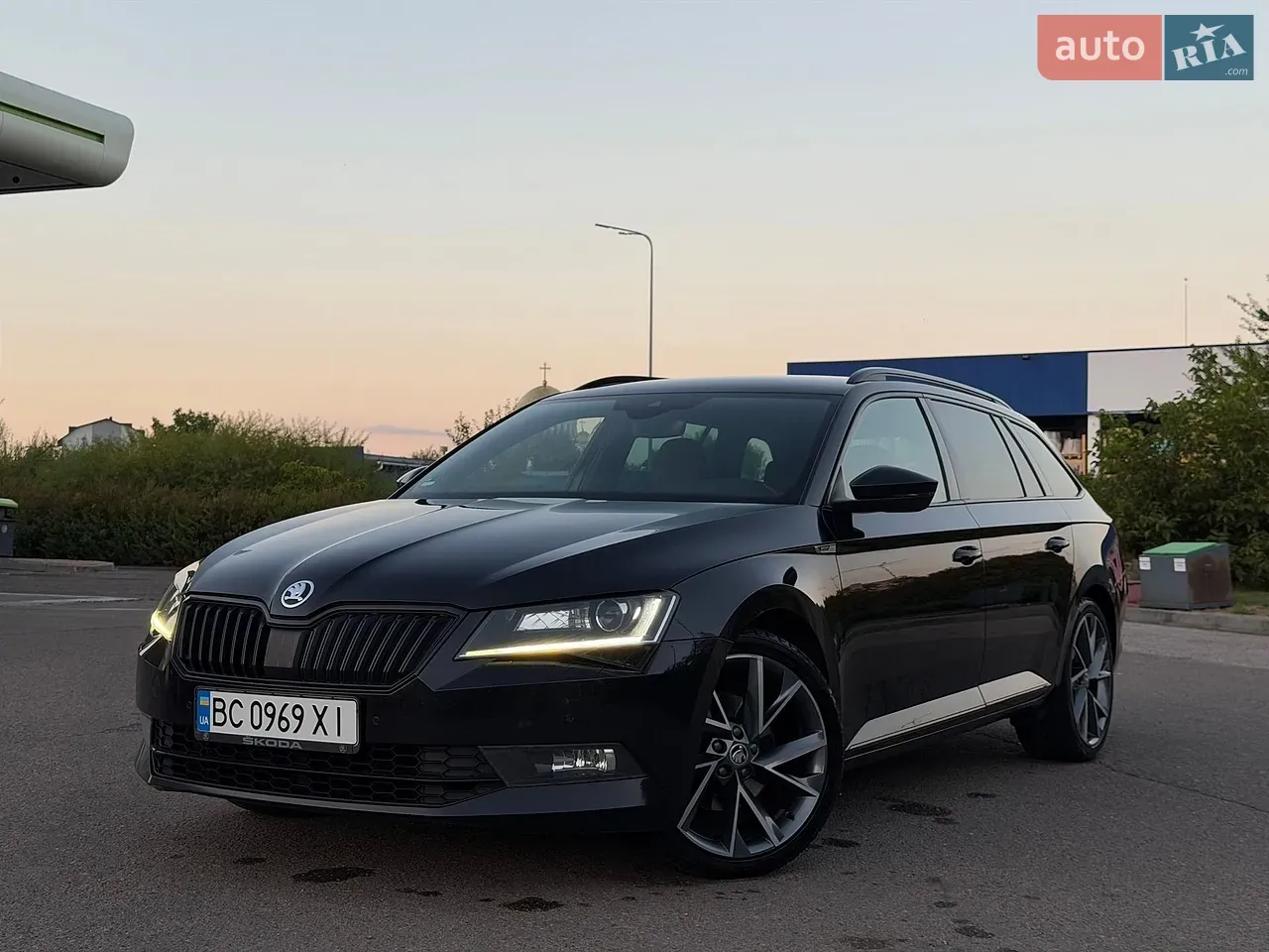 Skoda Superb 2018 photo 4