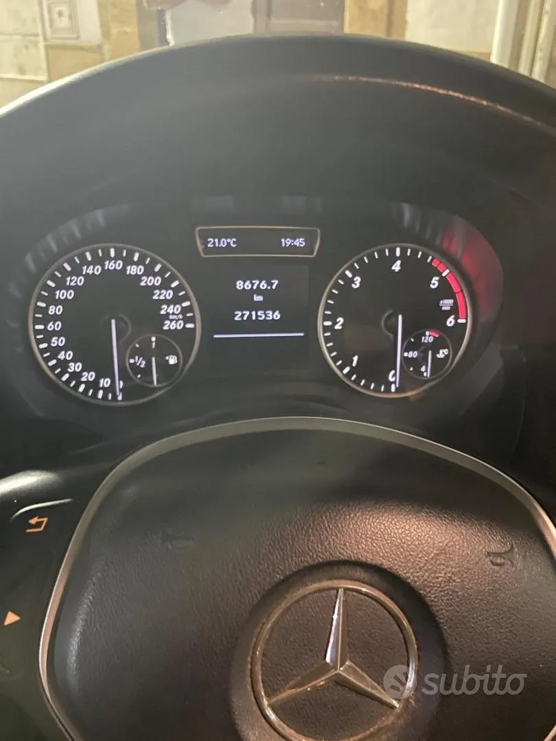 Mercedes-Benz A 2014 photo 4