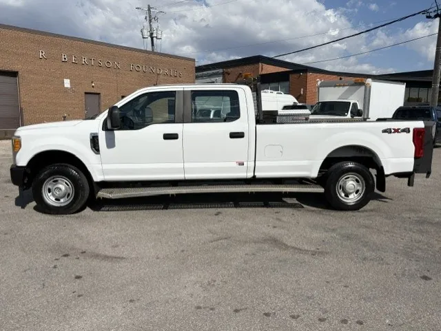 Ford F350 2017 photo 2