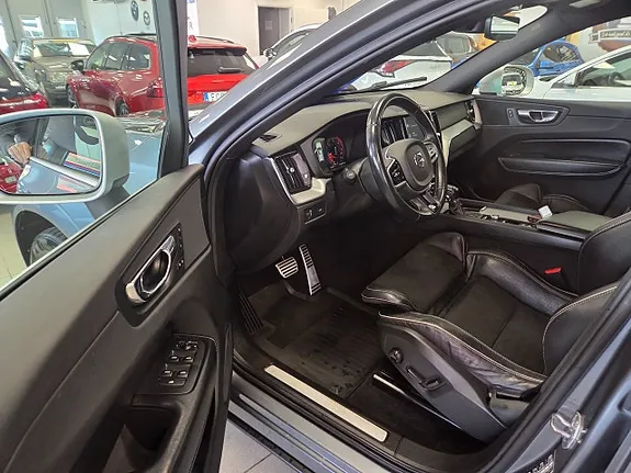 Volvo Xc60 2018 photo 3