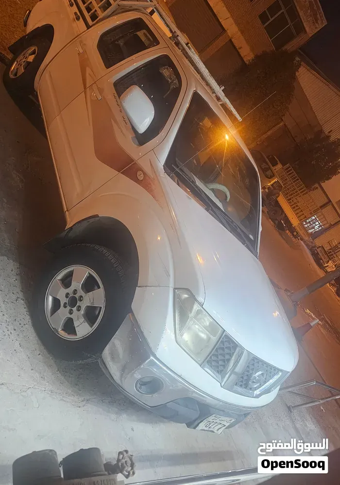 Nissan Navara 2013 photo 3