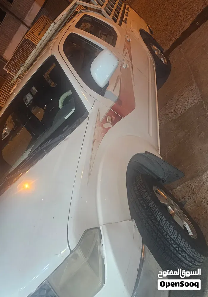 Nissan Navara 2013 photo 4