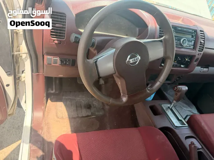 Nissan Navara 2013 photo 5