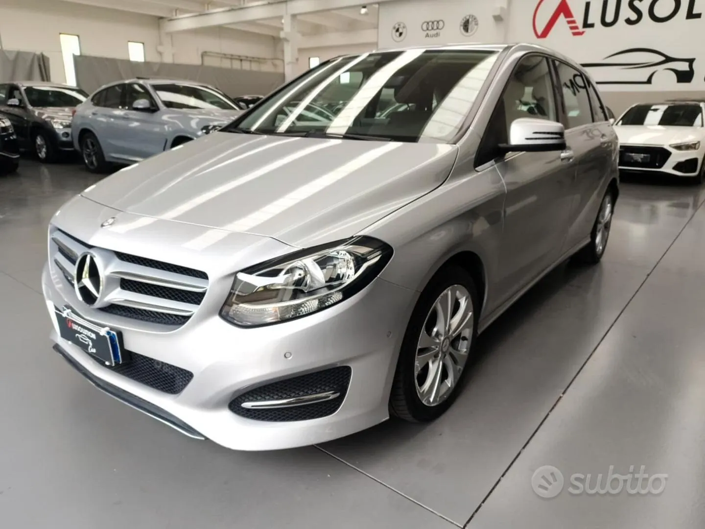 Mercedes-Benz B 180 2016 photo 2