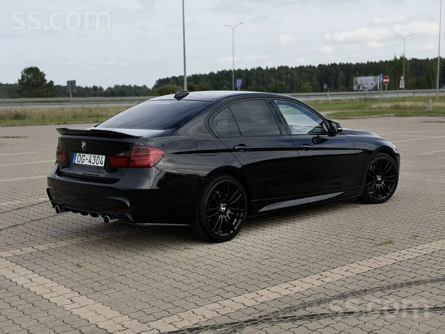 BMW 330D 2013 photo 3