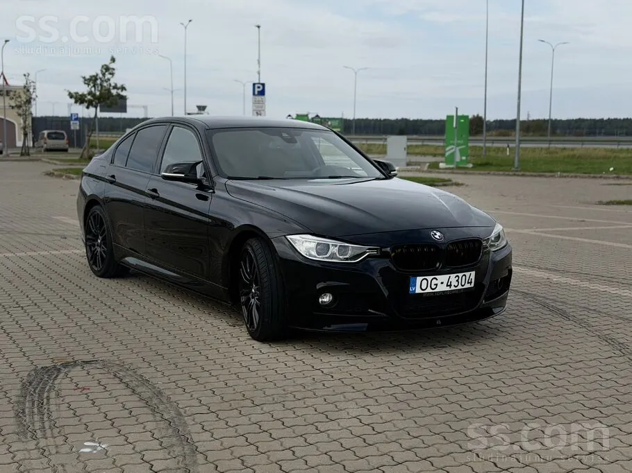 BMW 330D 2013 photo 2