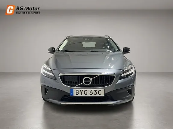 Volvo V40 Cross Country 2019 photo 2