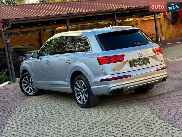 Audi Q7 2019 photo 4
