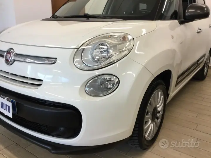Fiat 500L 2014 photo 2