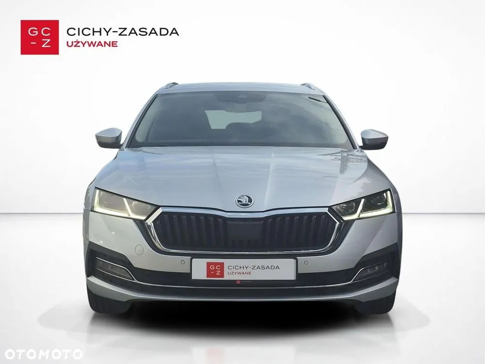 Skoda Octavia 2023 photo 2