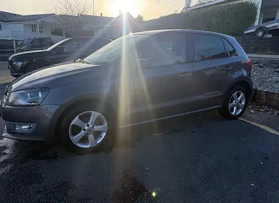 Volkswagen Polo 2010 photo 3
