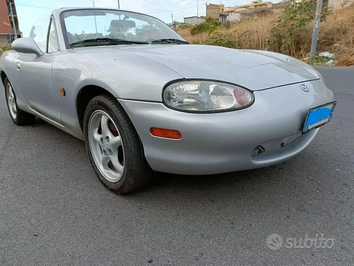 Mazda Mx-5 1999 photo 2