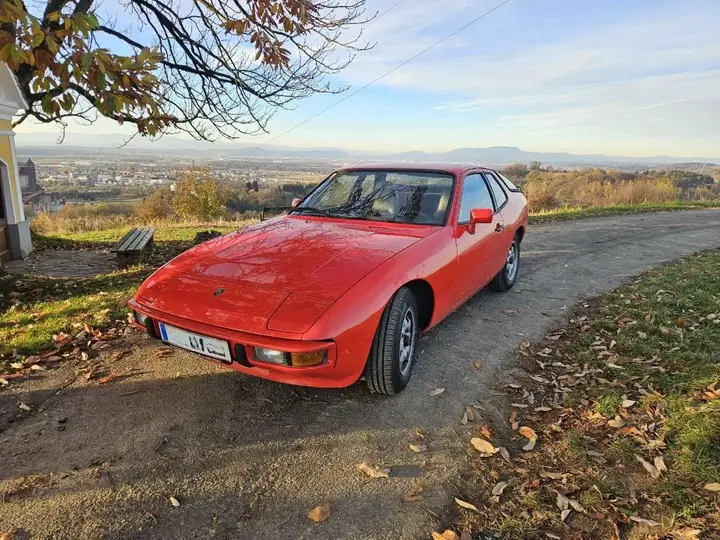 Porsche 924