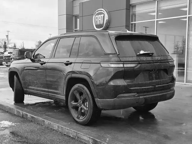 Jeep Grand Cherokee 2024 photo 4