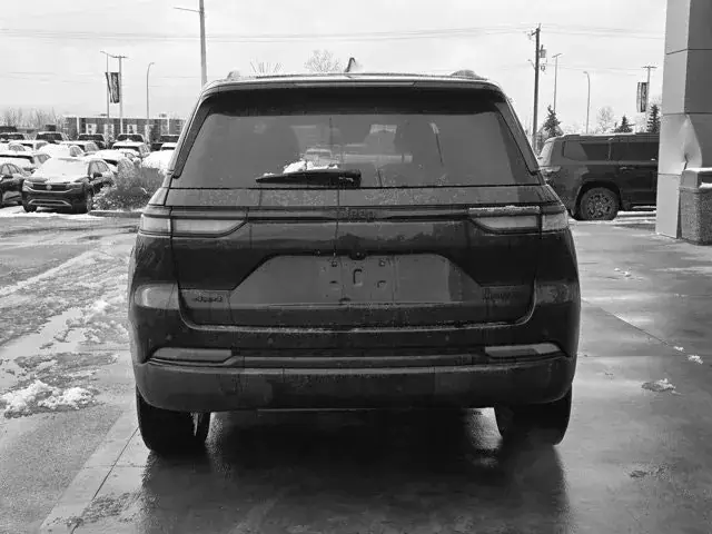 Jeep Grand Cherokee 2024 photo 5