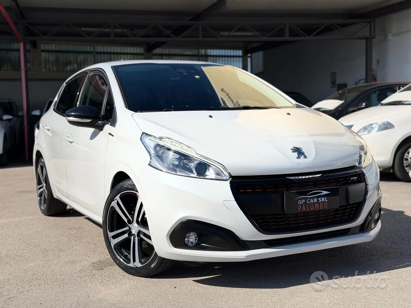 Peugeot 208 2018 photo 3