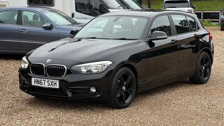 BMW 1 Series 2017 photo 2