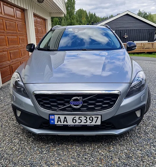 Volvo V40 Cross Country 2015 photo 2