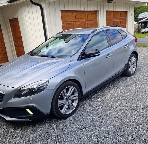 Volvo V40 Cross Country 2015 photo 5