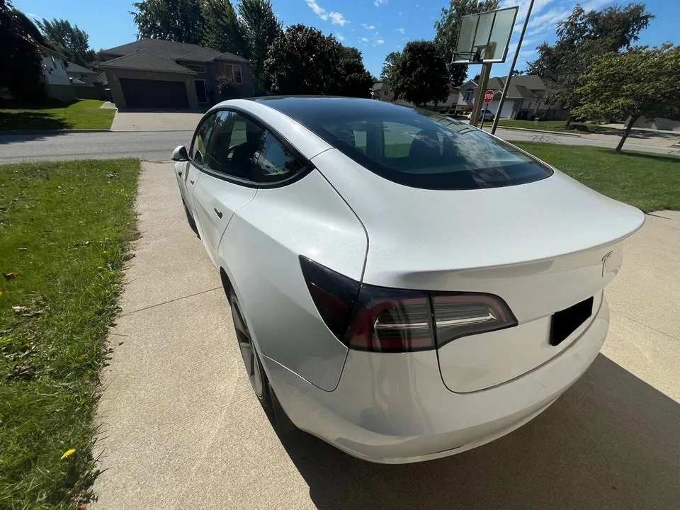 Tesla Model 3 2023 photo 5