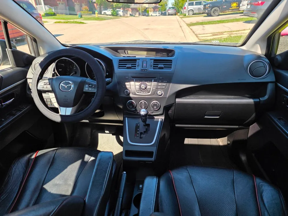 Mazda 5 2012 photo 2