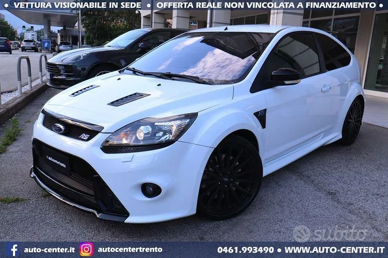 Ford Focus 2009 photo 2