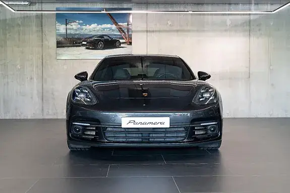 Porsche Panamera 2018 photo 5