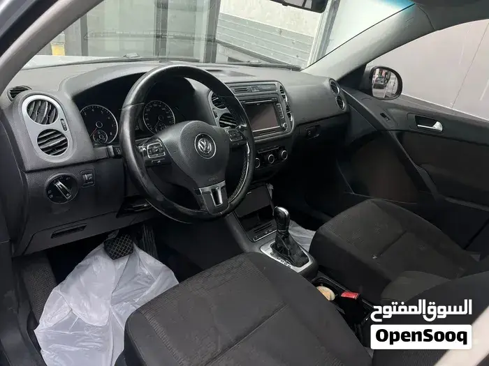 Volkswagen Tiguan 2012 photo 2