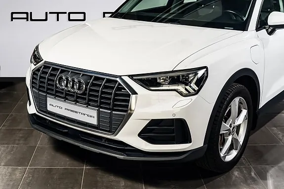 Audi Q3 2022 photo 5
