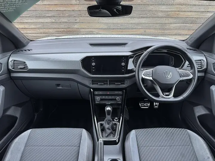 Volkswagen T-Cross 2021 photo 2