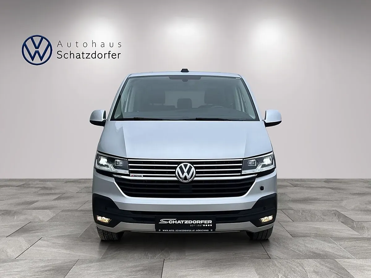 Volkswagen Caravelle 2024 photo 2