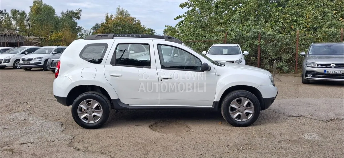 Dacia Duster 2014 photo 2