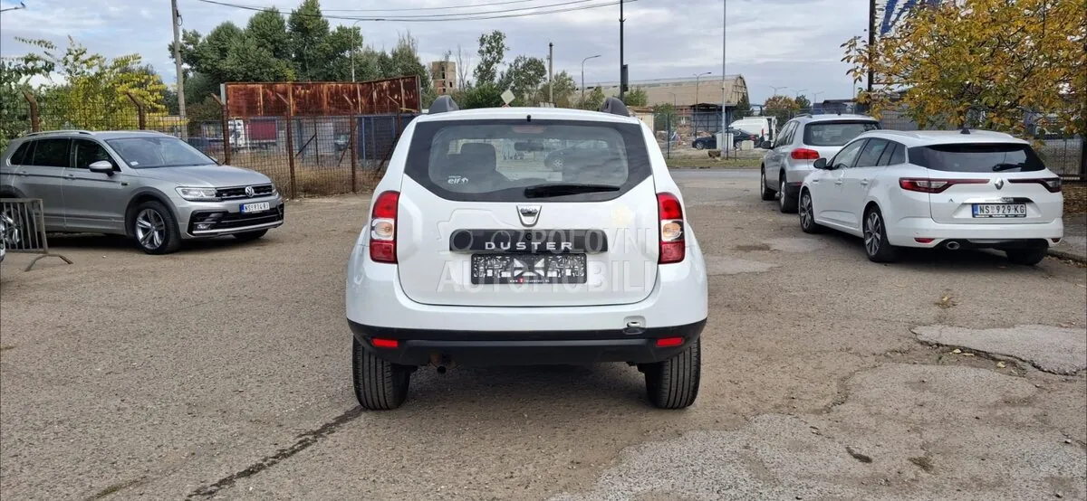 Dacia Duster 2014 photo 4