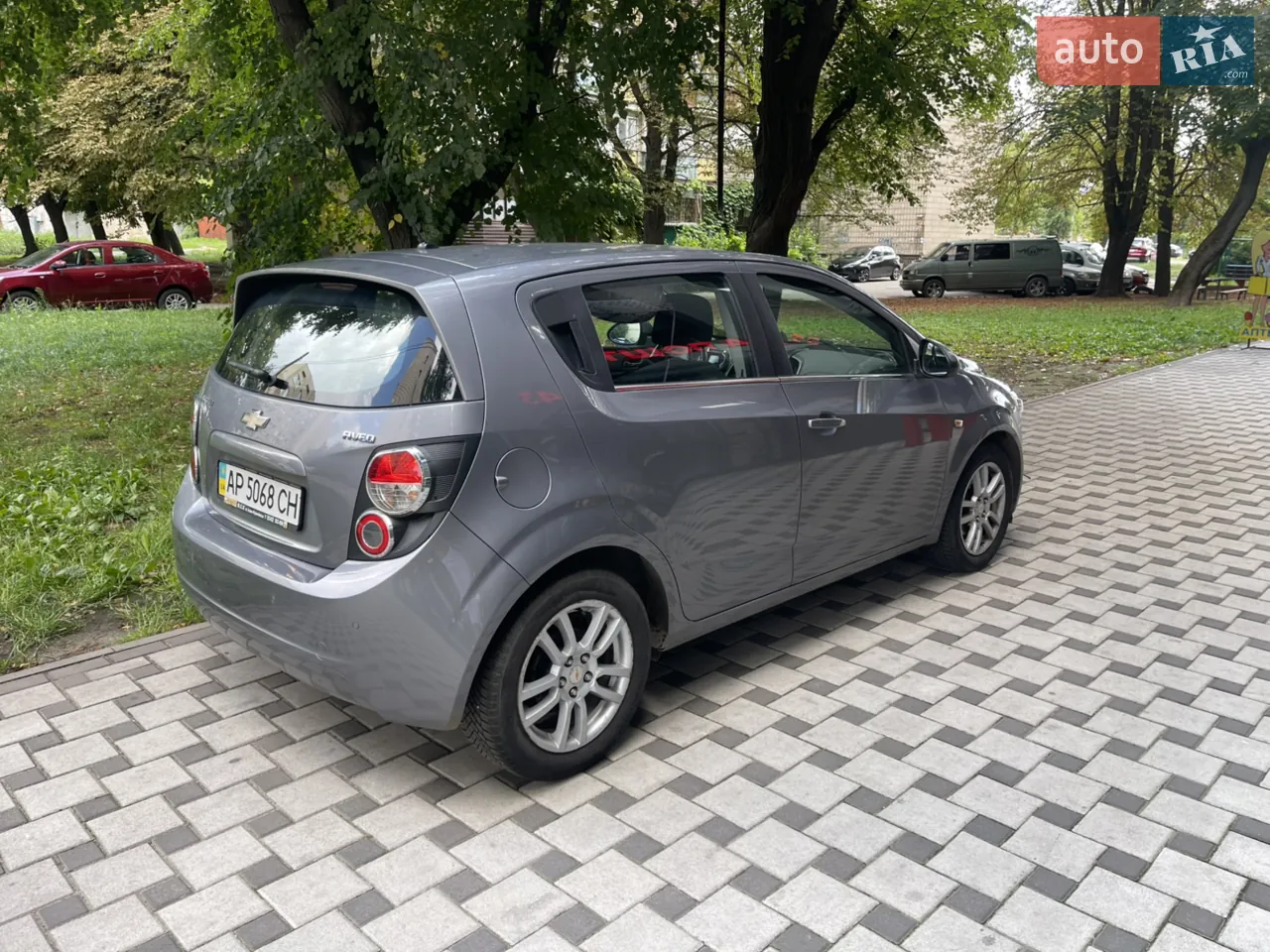 Chevrolet Aveo 2012 photo 4