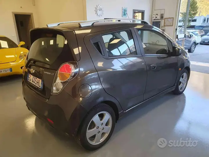 Chevrolet Spark 2011 photo 3